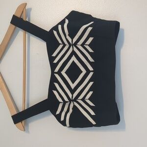 H&M Crop Top Women's SZ 10 Black and White Chevron Y2K Whimsigoth